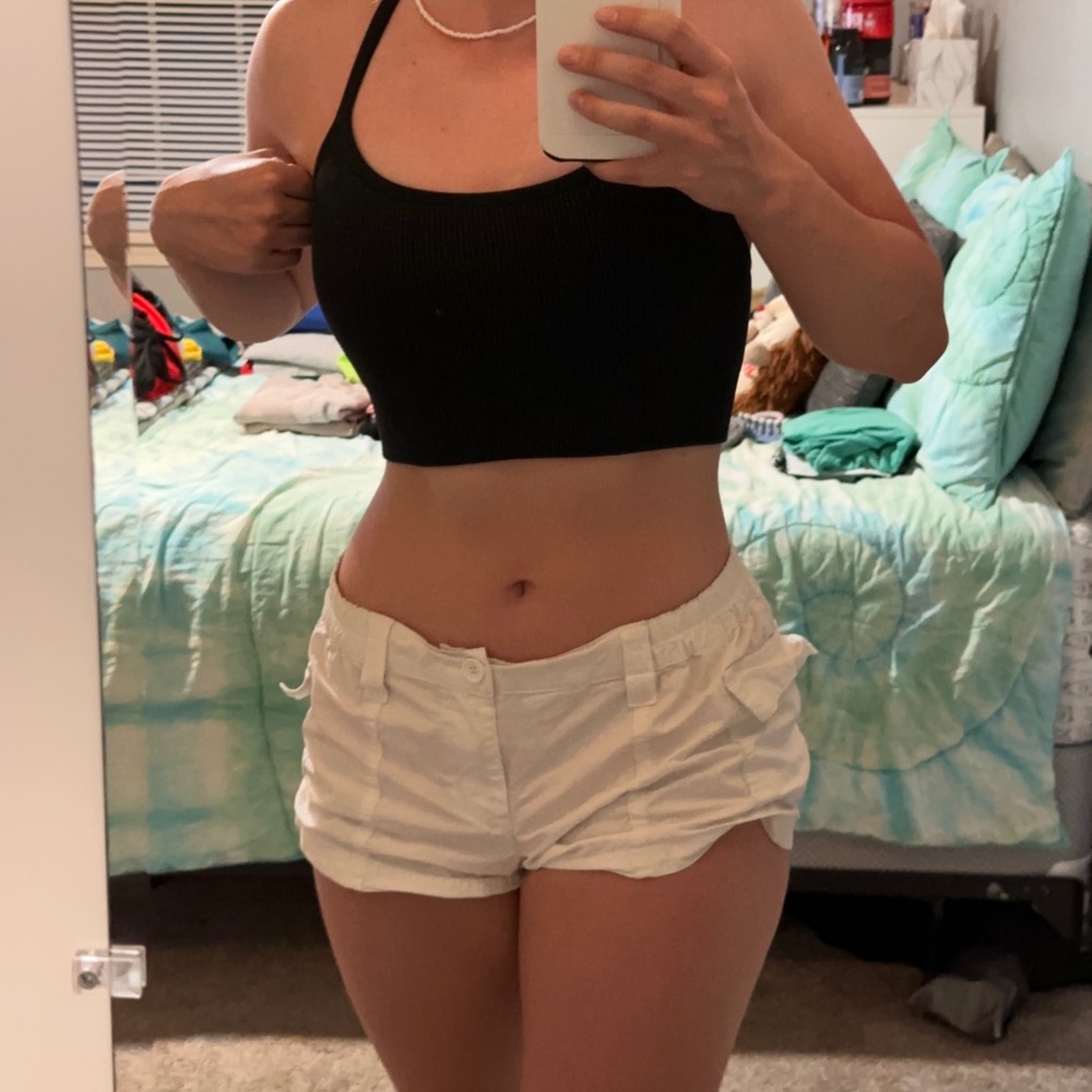 black sports bra/tank